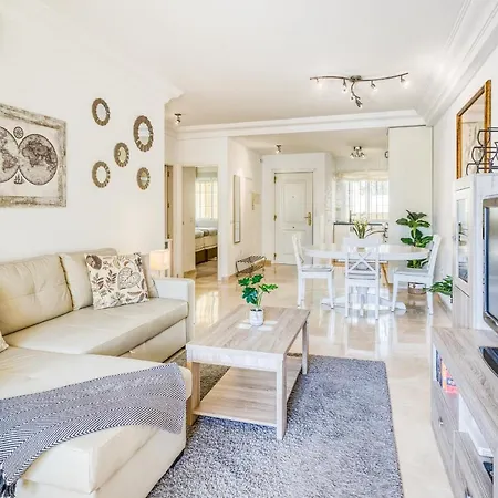 Hanami Puerto Alto 4-9 Apartamento Estepona